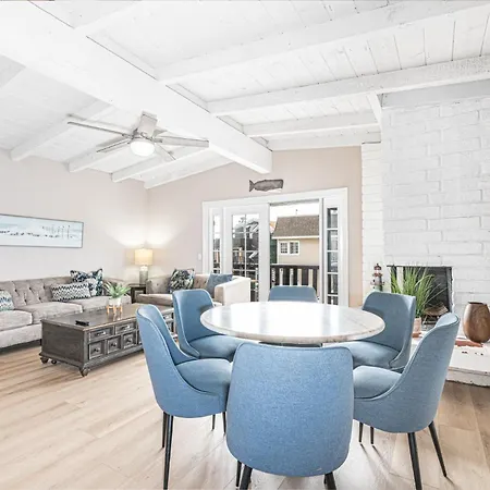 Stylish 6Br Duplex One Block From Beach Boardwalk By Beachview Rentals